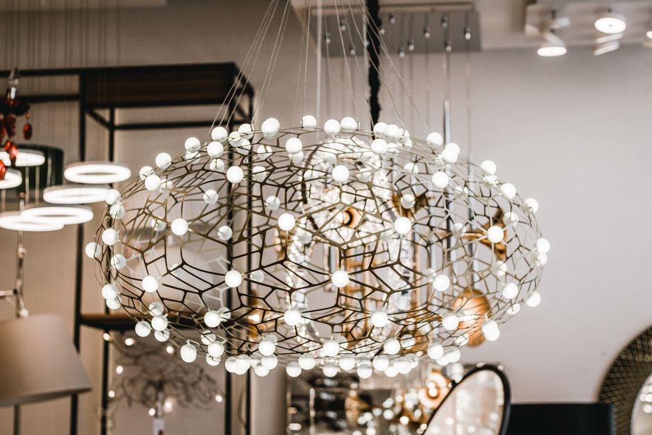 Lighting Showroom ERP: Why NetSuite Outperforms Legacy Systems